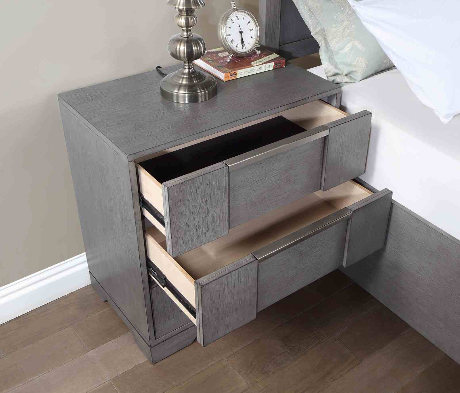 Regulus - Nightstand, Gray