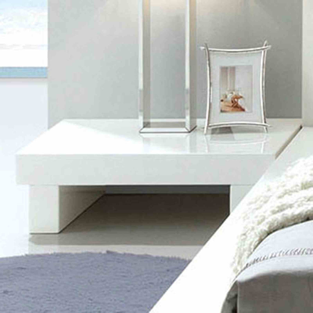 Christie - Nightstand