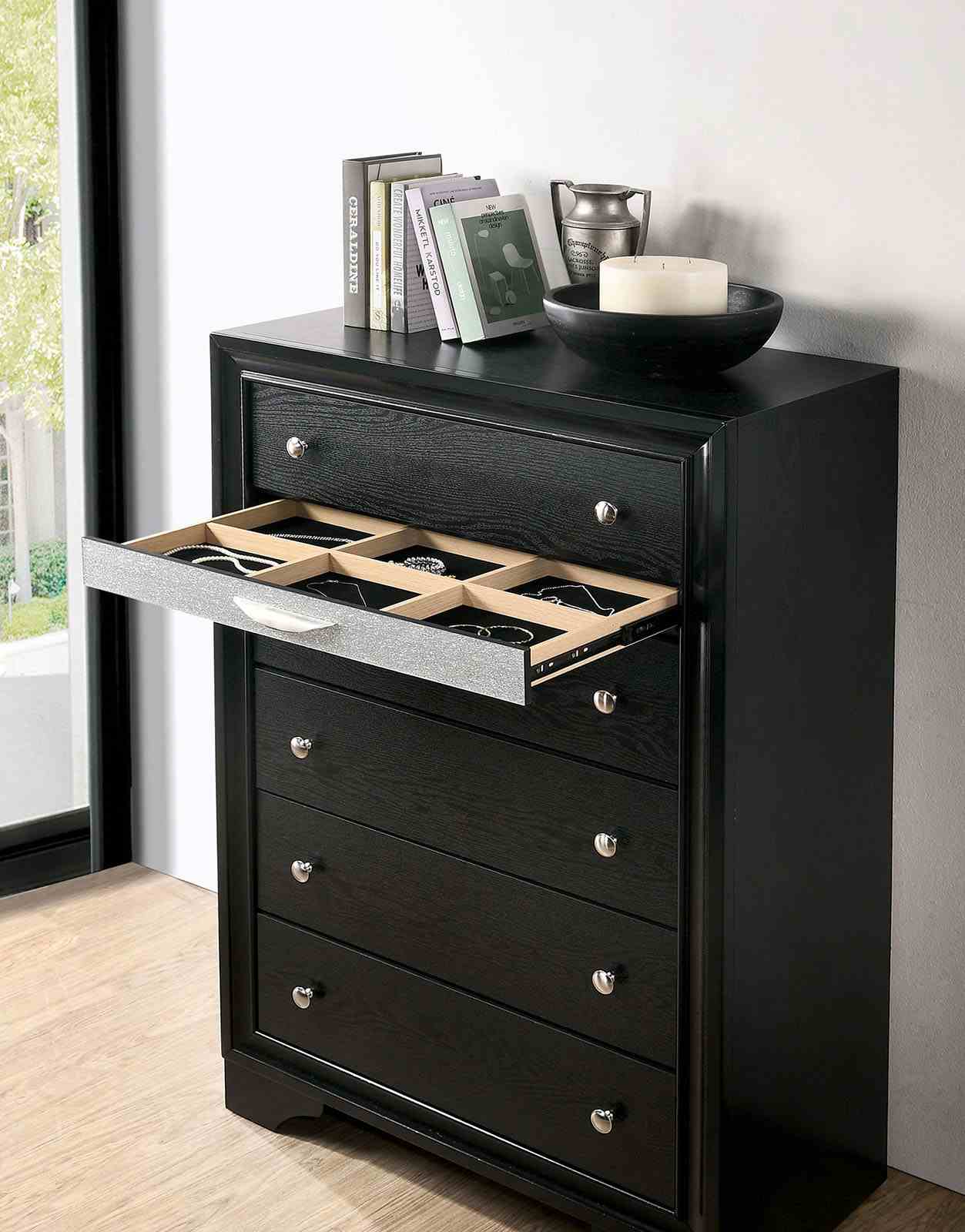 Chrissy - Chest, Black
