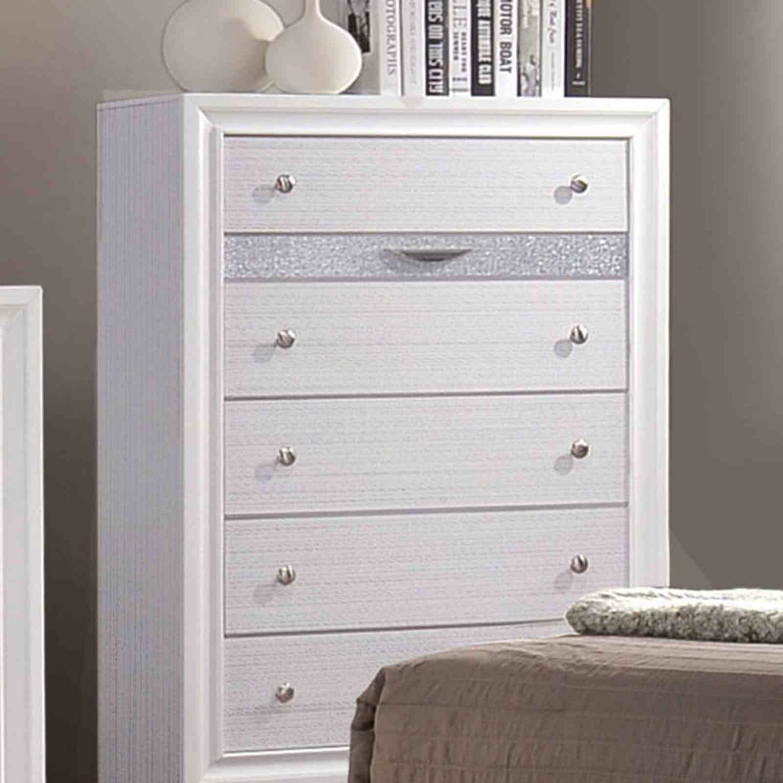 Chrissy - Chest, White