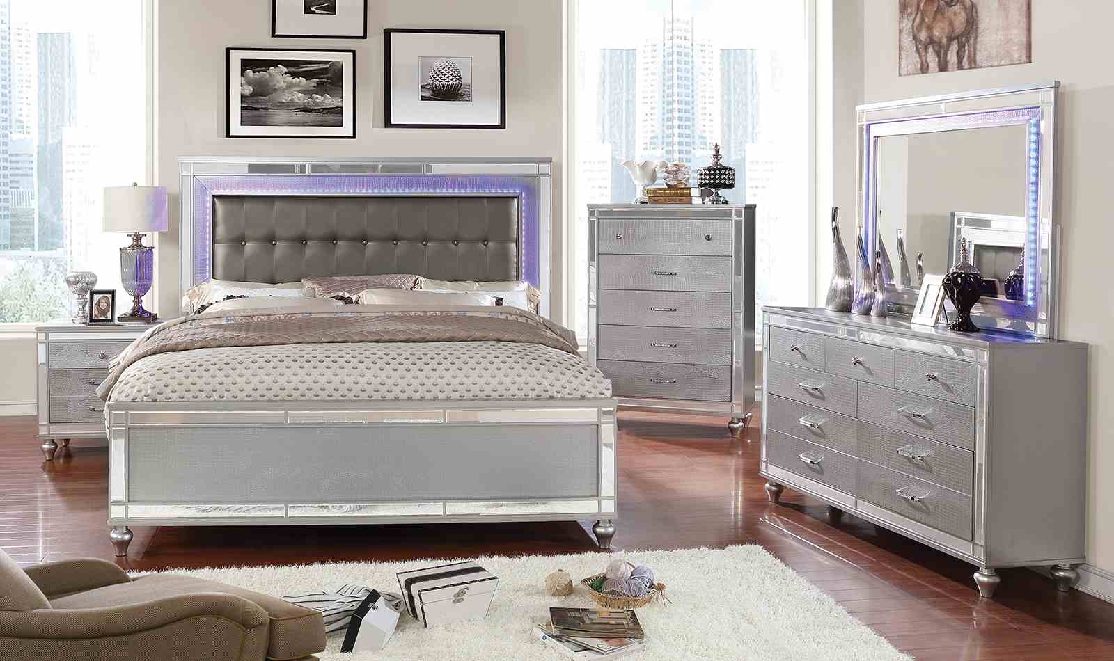 Brachium - Queen Bed, Silver