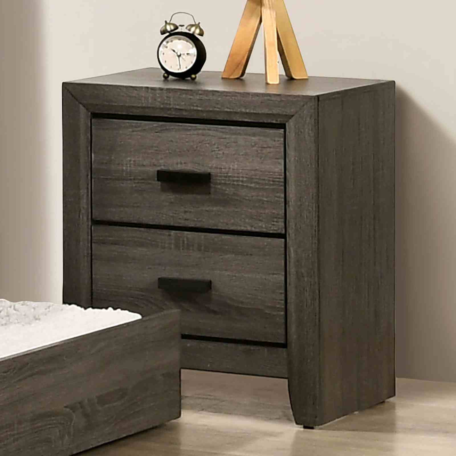 Roanne - Nightstand