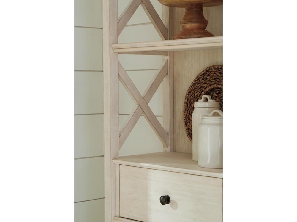 Bolanburg Display Cabinet D647-76 in Antique White
